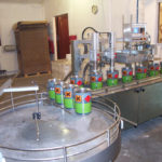 stół obrotowy z rozlewnią płynów technicznych